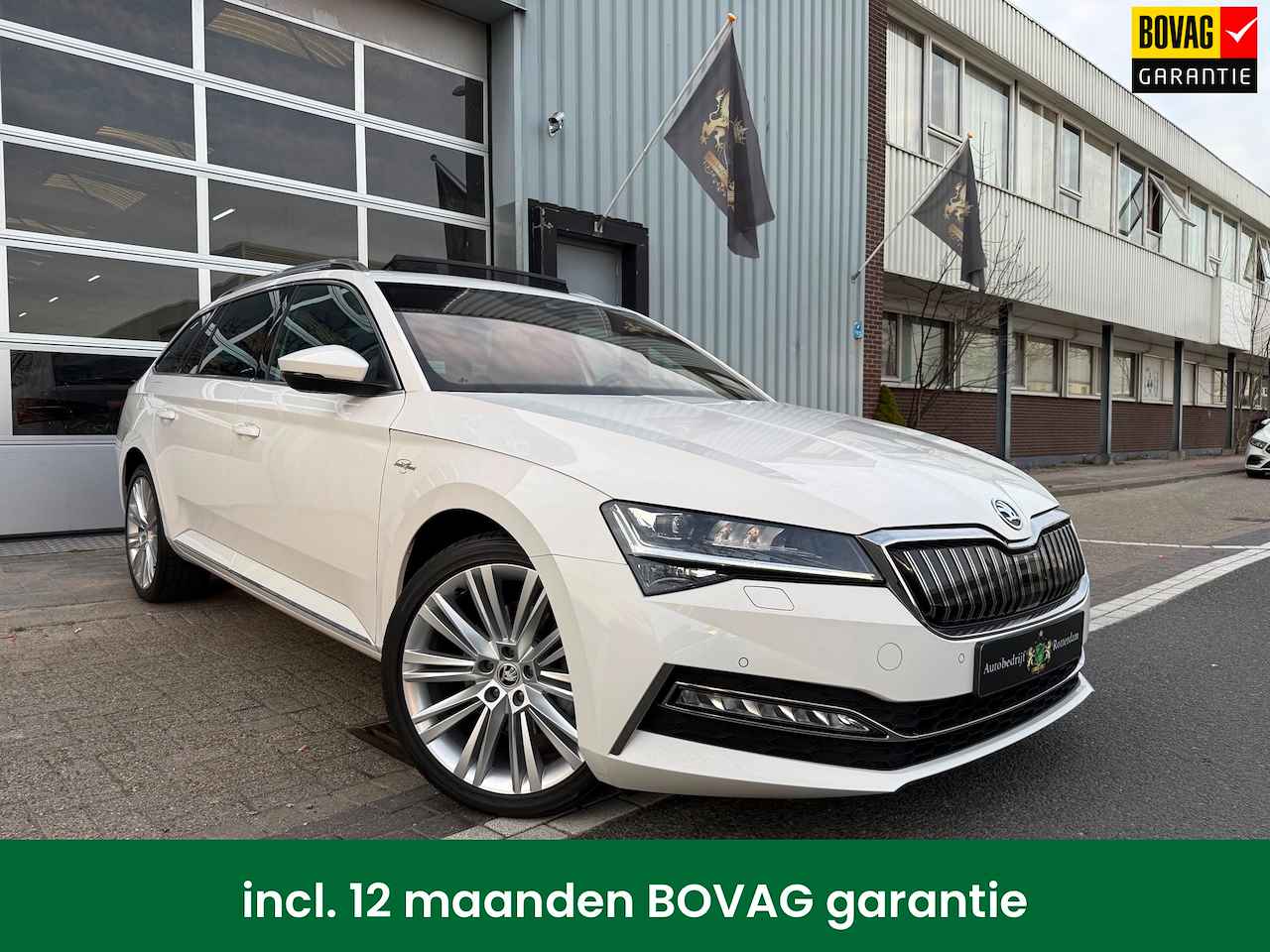 Skoda Superb Combi 1.4 TSI iV Laurin & Klement HYBRID LMV18/ECC/PDC-V&V/LED-XENON/NAVI/VOL LEER/PANORAMADAK